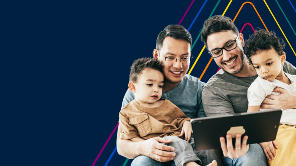 Examinar la representaciรณn del colectivo LGBTQ+ en los medios de comunicaciรณn y la publicidad