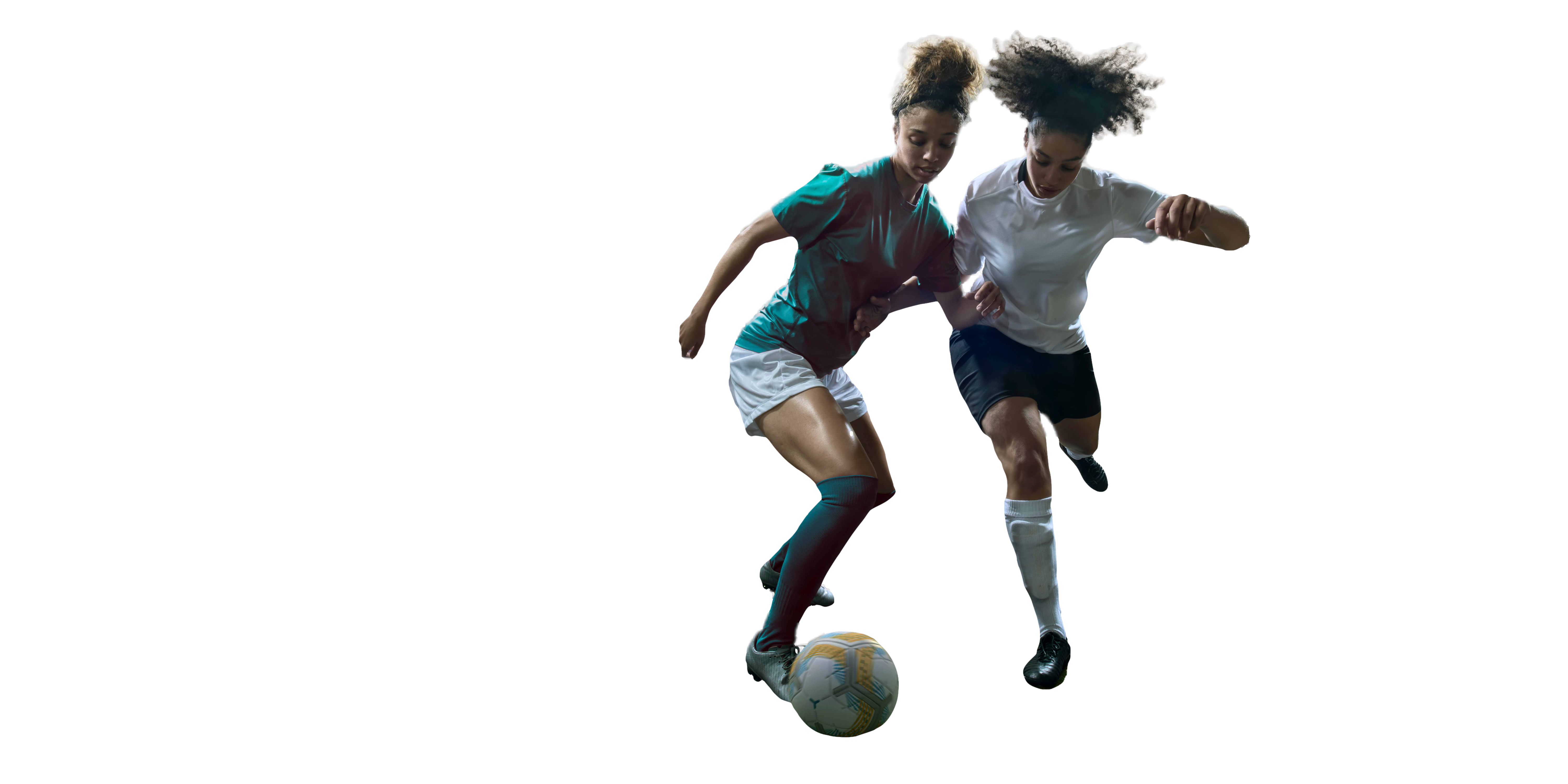 Femmes jouant au football